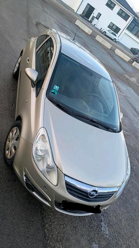 Gebraucht Opel Corsa 90 PS (66 kW) 2009 Gold Kleinwagen