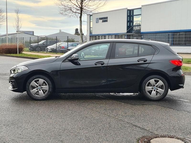 Gebraucht BMW 118 Advantage 150 PS (110 kW) 2022 Schwarz Kleinwagen