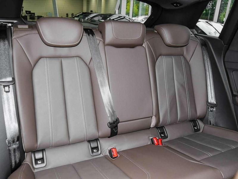 Gebraucht Audi Q4 e-tron Advanced Plus 210 kW (286 PS) 2025 Mythosschwarz metallic SUV