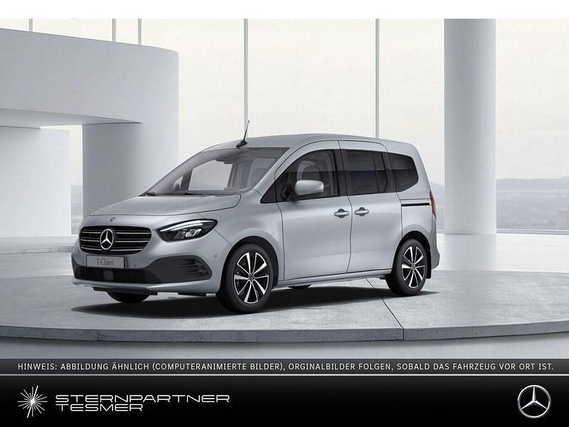 Silber Gebraucht 2022 Mercedes T180 Progressive Van / Kleinbus | 24.450 € (Superpreis) - Bild 1/3