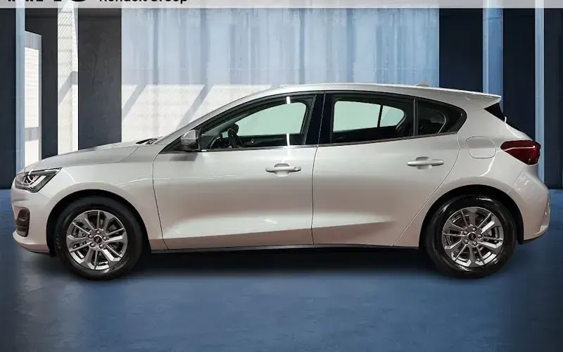 Gebraucht Ford Focus Titanium 126 PS (92 kW) 2023 Silber Limousine