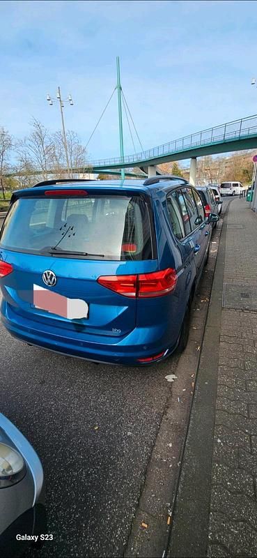 Gebraucht VW Touran 110 PS (80 kW) 2016 Blau Van / Kleinbus