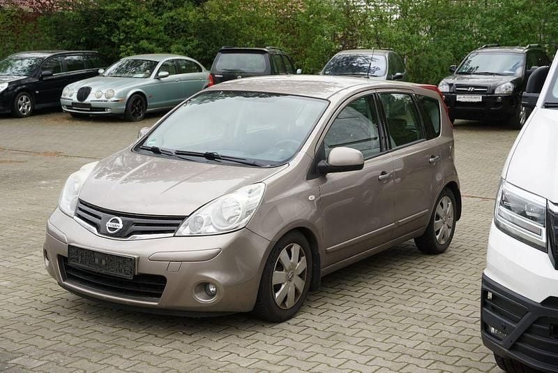 Second-hand Nissan Note Acenta 88 CP (64 kW) 2011 Gri Hatchback