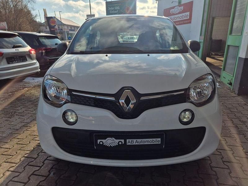 Gebraucht Renault Twingo Life 69 PS (50 kW) 2016 Weiß Kleinwagen