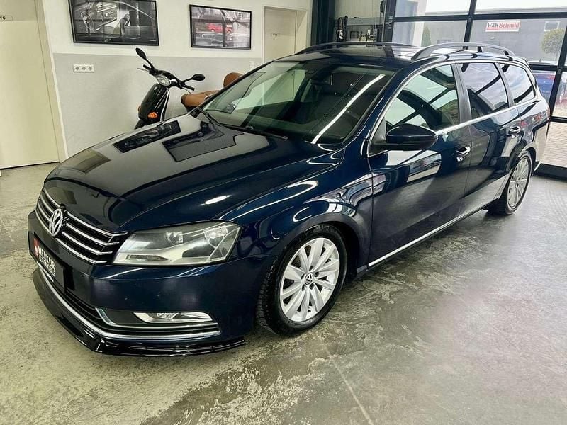 Blau Gebraucht 2013 VW Passat Kombi | 4.999 € (Superpreis) - Bild 1/3