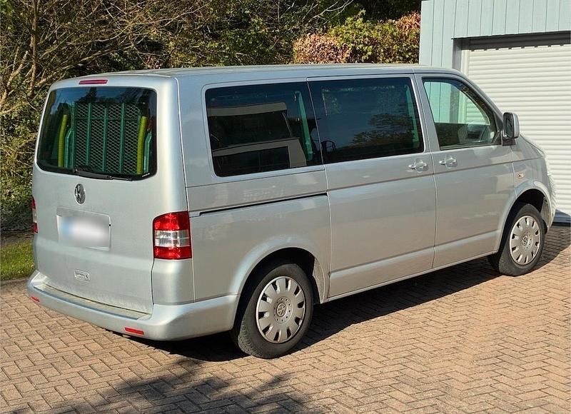 Gebraucht VW Caravelle 102 PS (75 kW) 2008 Silber Van