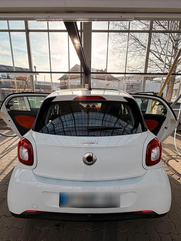 Gebraucht Smart ForFour Passion 91 PS (66 kW) 2015 Weiß Kleinwagen