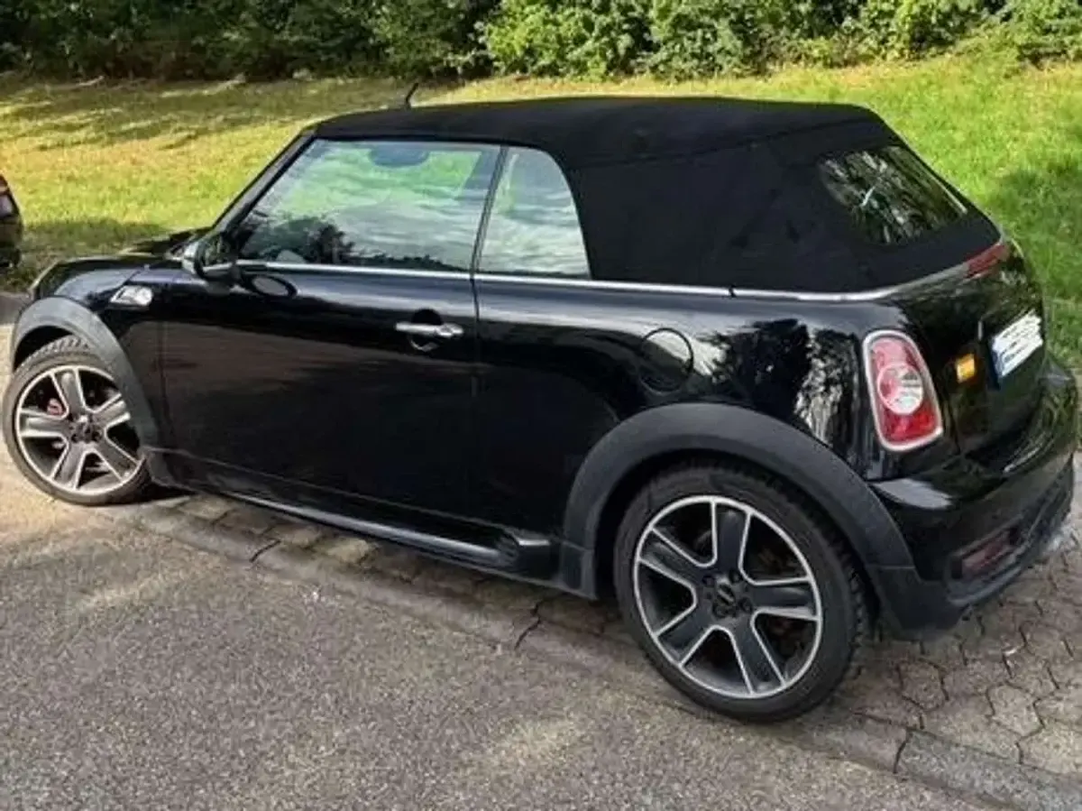 Gebraucht Mini Cooper S Cabriolet 184 PS (135 kW) 2011 Schwarz Cabrio