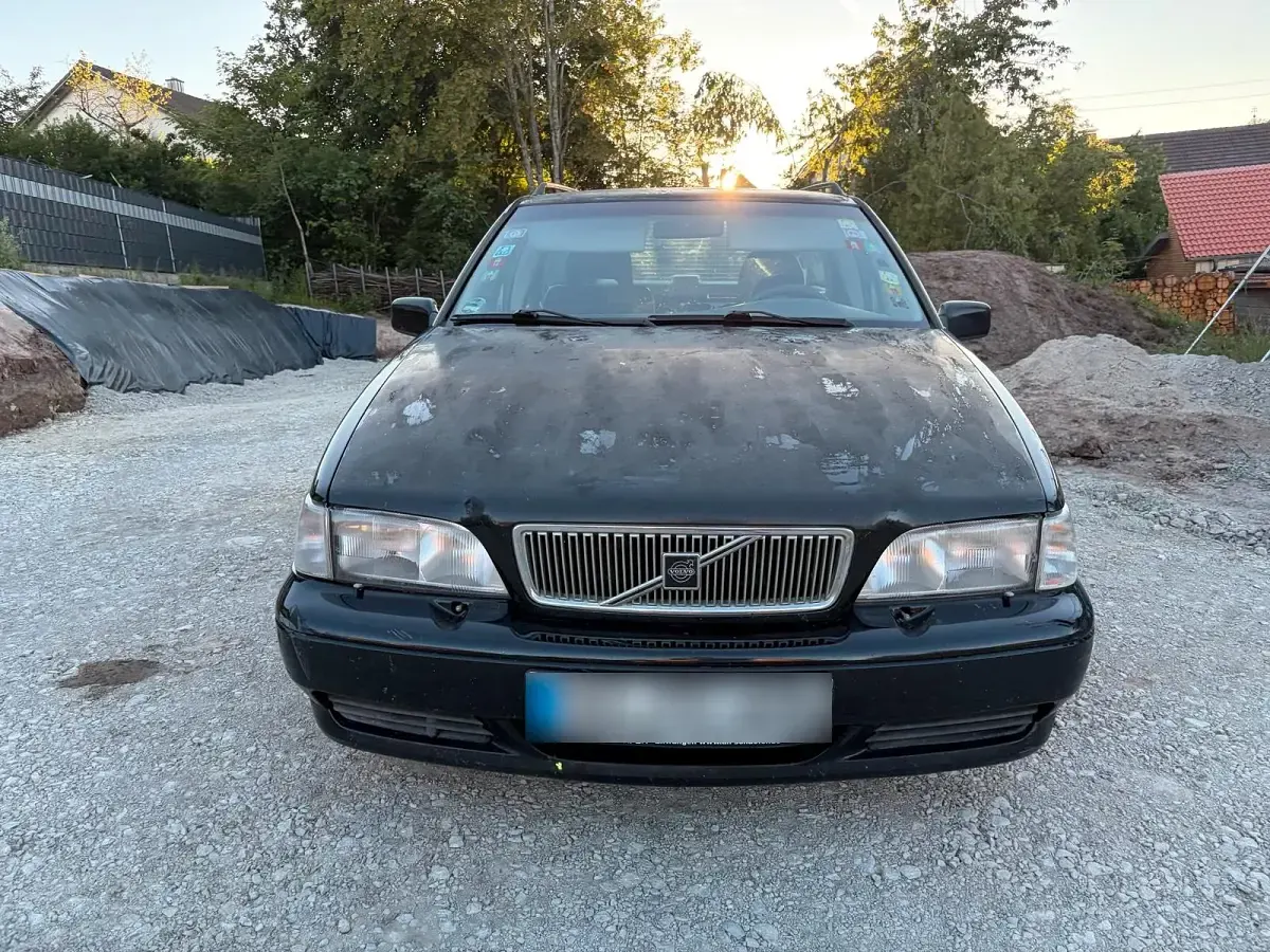 Gebraucht Volvo V70 140 PS (102 kW) 1997 Schwarz Kombi