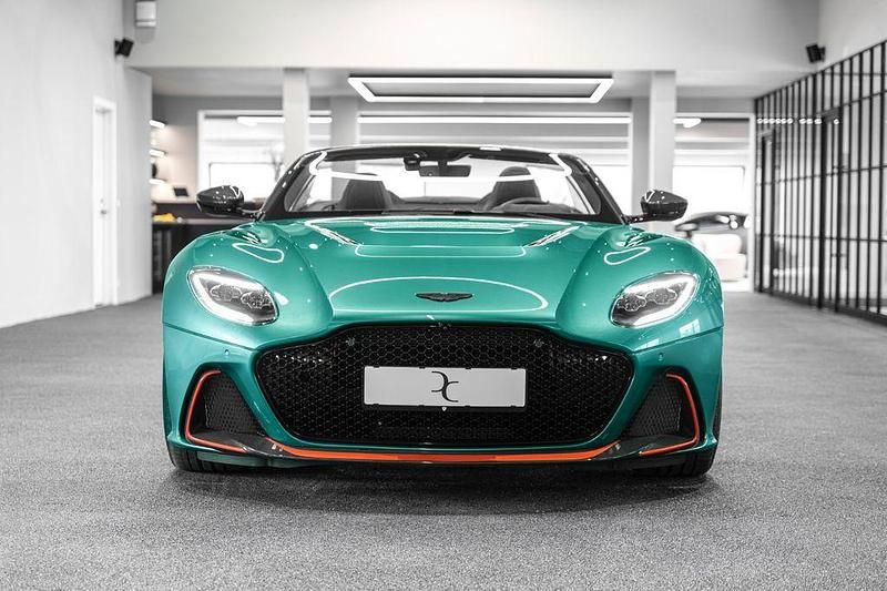 Gebraucht Aston Martin DBS 770 PS (566 kW) 2023 Grün Cabrio