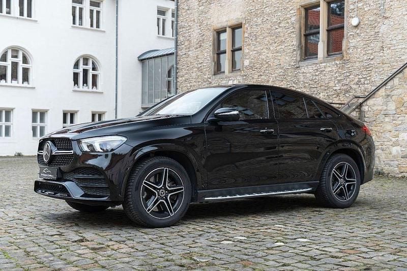 Schwarz Gebraucht 2022 Mercedes GLE350 Coupé | 60.400 € (Fairer Preis) - Bild 1/4