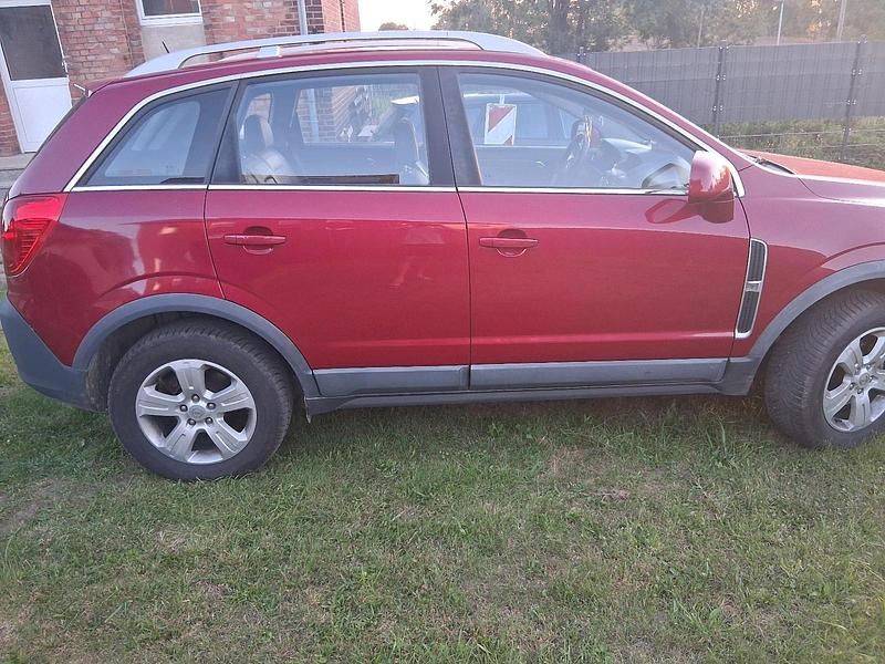 Gebraucht Opel Antara 167 PS (122 kW) 2015 Rot SUV