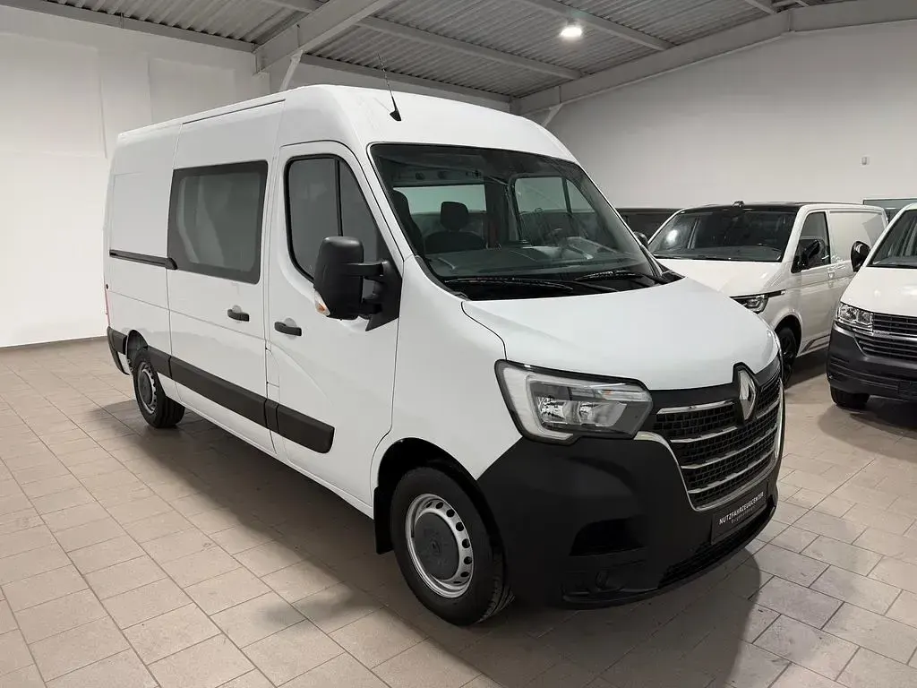 Gebraucht Renault Master 150 PS (110 kW) 2022 Weiß Van / Kleinbus