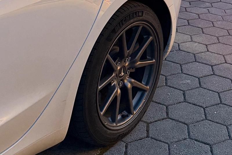 Gebraucht Tesla Model 3 239 kW (325 PS) 2020 Weiß Limousine