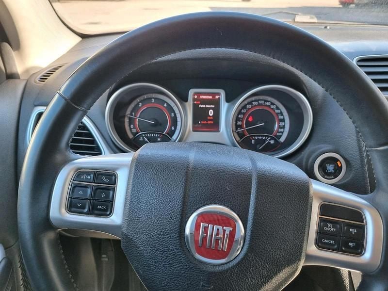 Silber Gebraucht 2012 Fiat Freemont SUV | 5.500 € (Guter Preis) - Bild 1/4