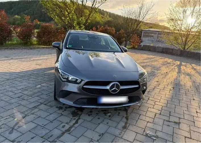 Gebraucht Mercedes CLA180 Progressive 116 PS (85 kW) 2019 Grau Coupé