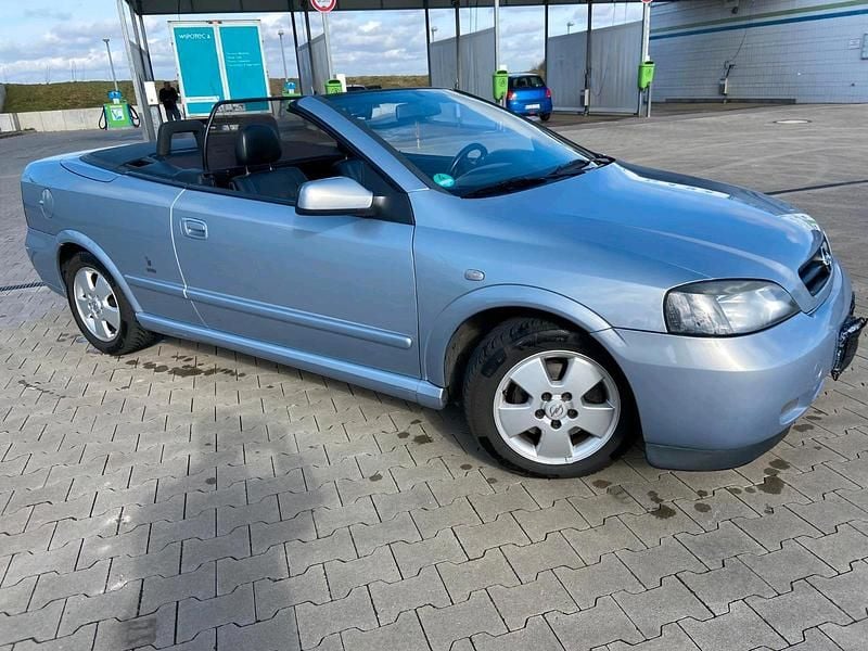 Gebraucht Opel Astra Cabriolet 125 PS (91 kW) 2003 Silber Cabrio