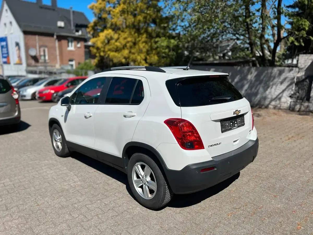Używany Chevrolet Trax 140 KM (102 kW) 2013 Biały SUV