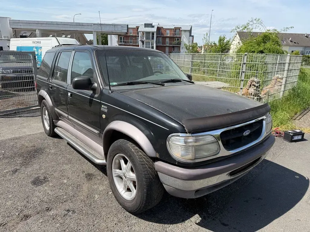 Second-hand Ford Explorer 156 CP (114 kW) 1997 Negru SUV