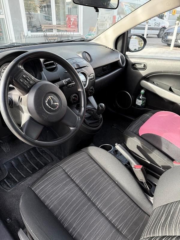 Second-hand Mazda 2 68 CP (50 kW) 2008 Negru Hatchback
