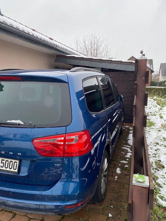Blau Gebraucht 2014 Seat Alhambra Reference Van / Kleinbus | 14.000 € (Teuer) - Bild 1/4