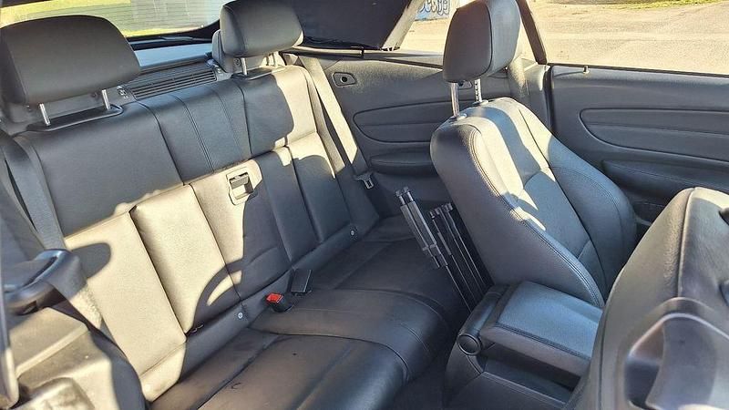 Gebraucht BMW 135 Cabriolet Performance 306 PS (225 kW) 2010 Schwarz Cabrio