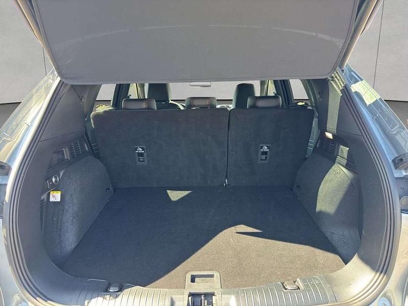 Gebraucht Ford Kuga ST-Line X 150 PS (110 kW) 2023 Solar silver metallic SUV