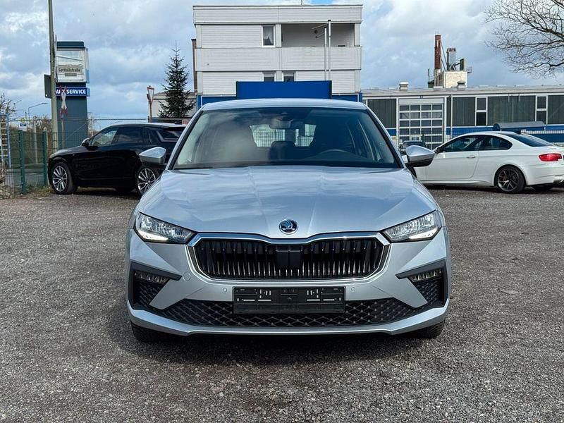 Gebraucht Skoda Scala Selection 150 PS (110 kW) 2024 Silber Kleinwagen