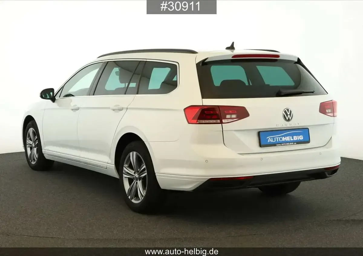 Gebraucht VW Passat Business 150 PS (110 kW) 2024 Weiß Kombi