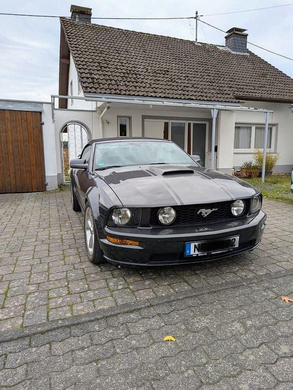 Schwarz Gebraucht 2008 Ford Mustang GT Cabrio | 19.499 € (Fairer Preis) - Bild 1/4