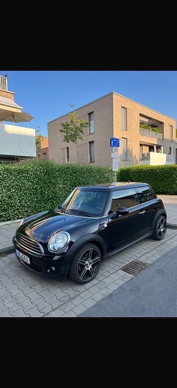 Schwarz Gebraucht 2010 Mini ONE Kleinwagen | 4.750 € (Fairer Preis) - Bild 1/4