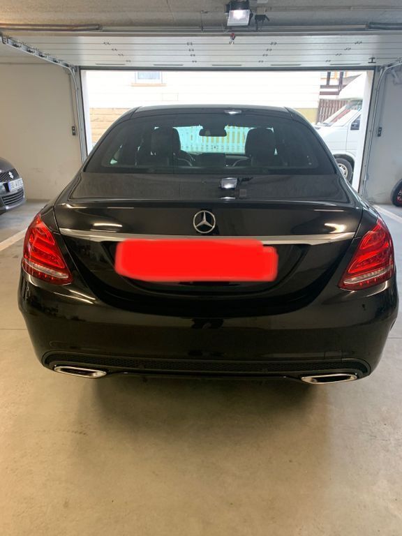 Second-hand Mercedes C180 Edition 160 CP (117 kW) 2016 Negru Berlinǎ