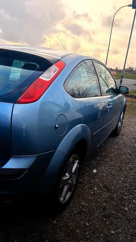 Gebraucht Ford Focus 145 PS (106 kW) 2007 Silber Kleinwagen