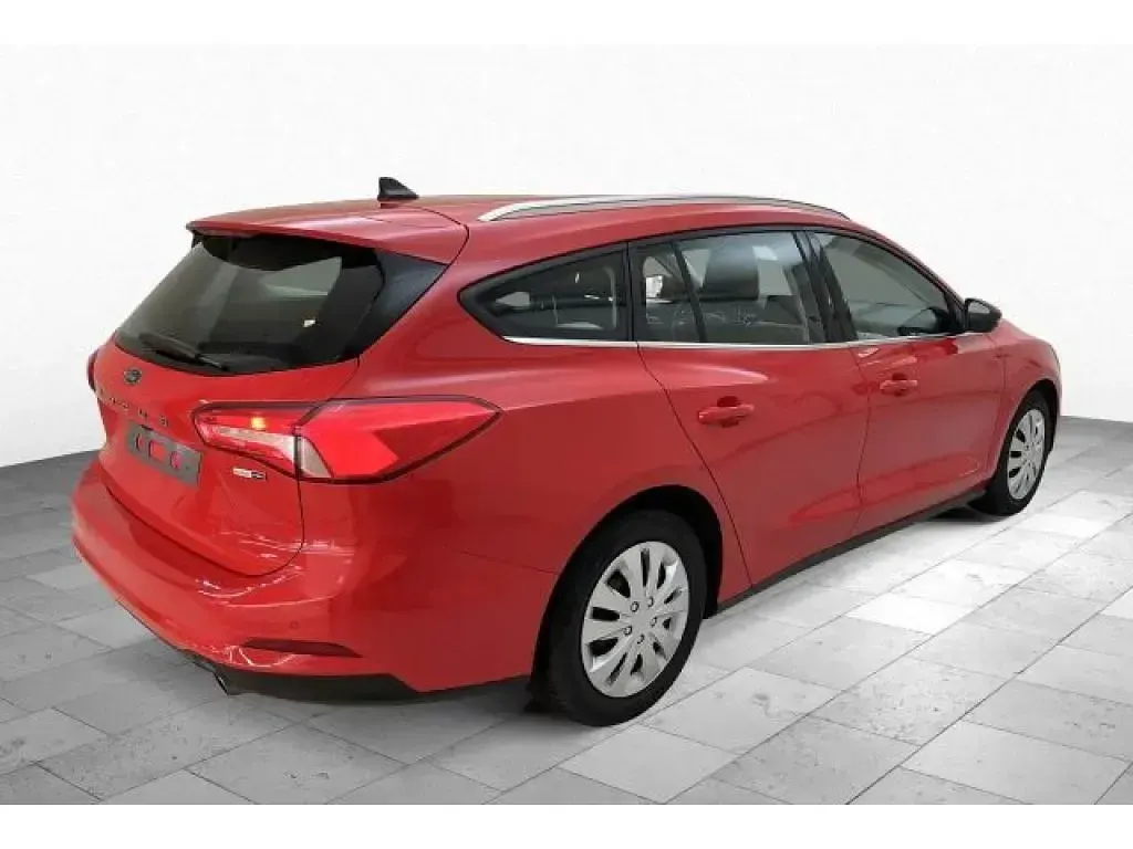 Gebraucht Ford Focus 125 PS (91 kW) 2021 Race red Kombi