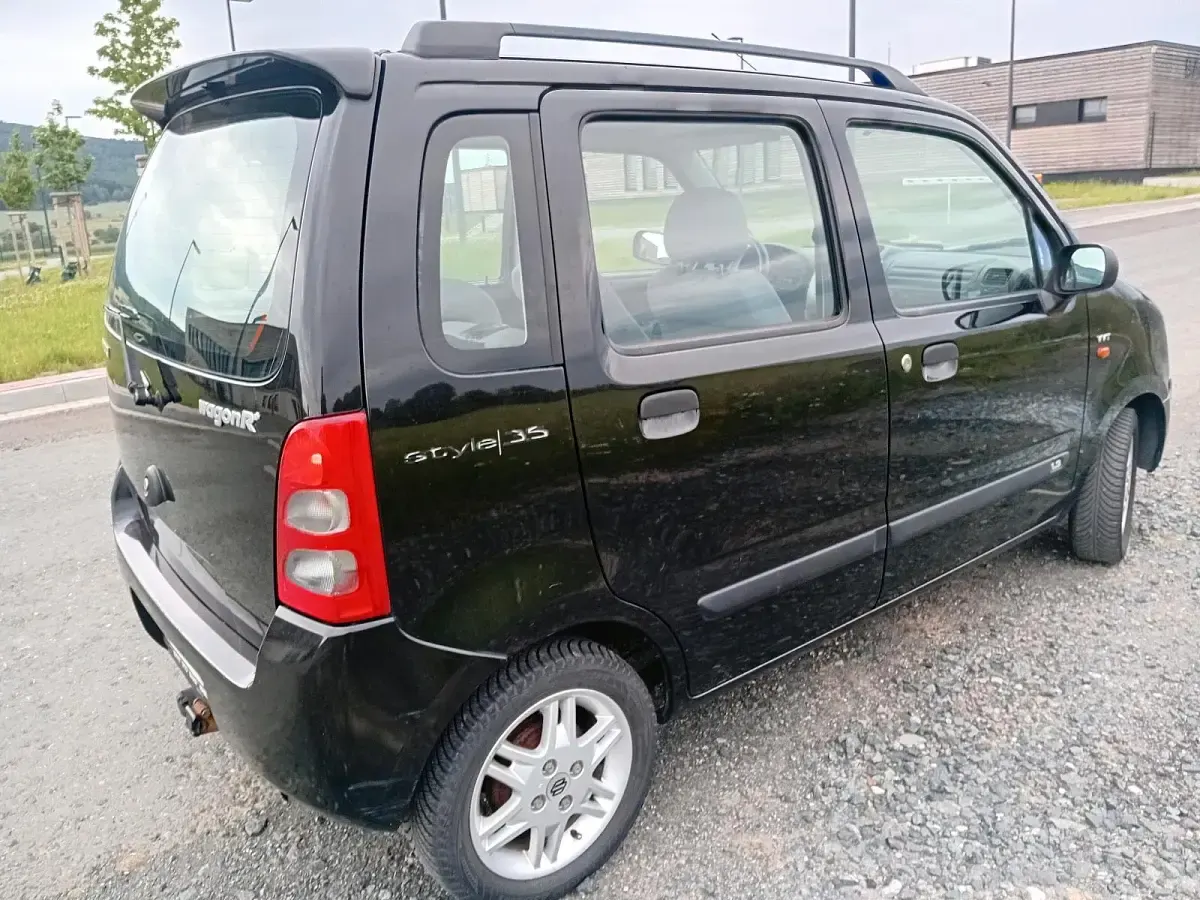 Gebraucht Suzuki Wagon R+ 90 PS (66 kW) 2006 Schwarz Van / Kleinbus