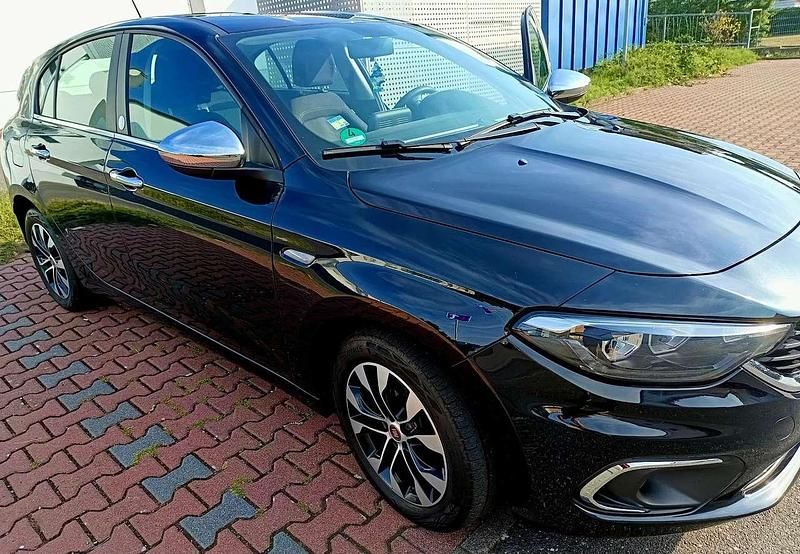 Gebraucht Fiat Tipo Mirror 95 PS (69 kW) 2020 Limousine