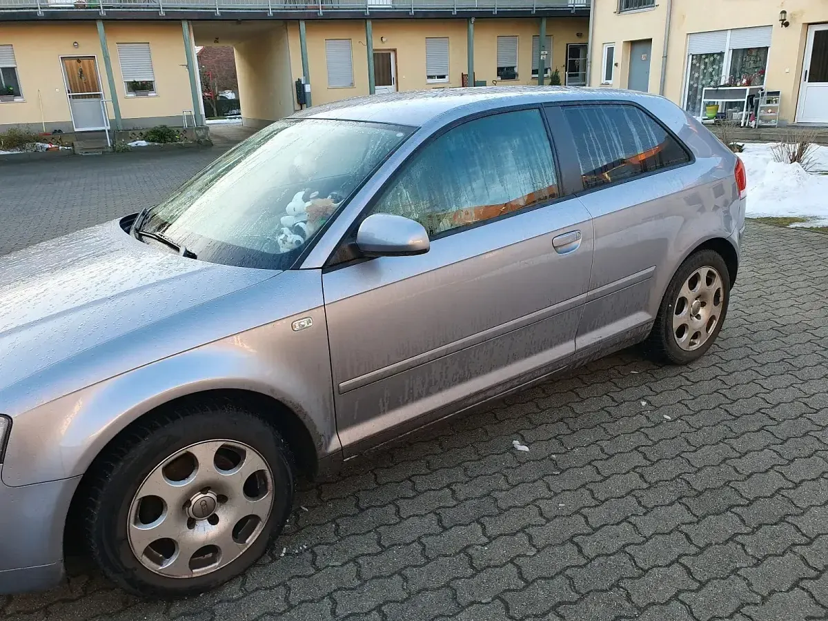 Gebraucht Audi A3 125 PS (91 kW) 2005 Silber Kleinwagen