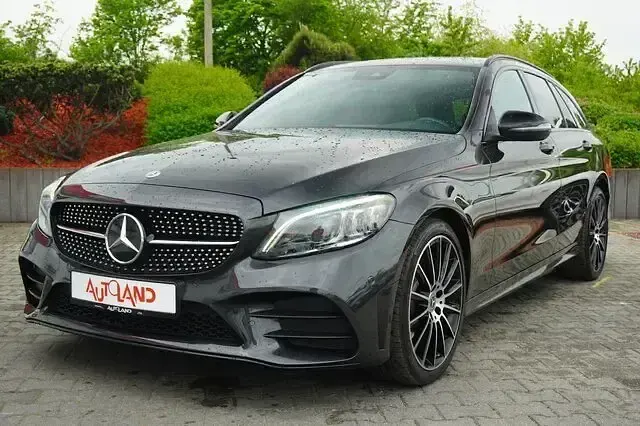 Gebraucht Mercedes C300 AMG line 245 PS (180 kW) 2020 Grau Limousine