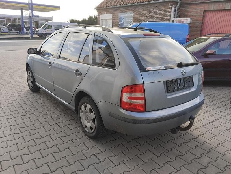 Gebraucht Skoda Fabia Classic 63 PS (46 kW) 2004 Silber Kombi