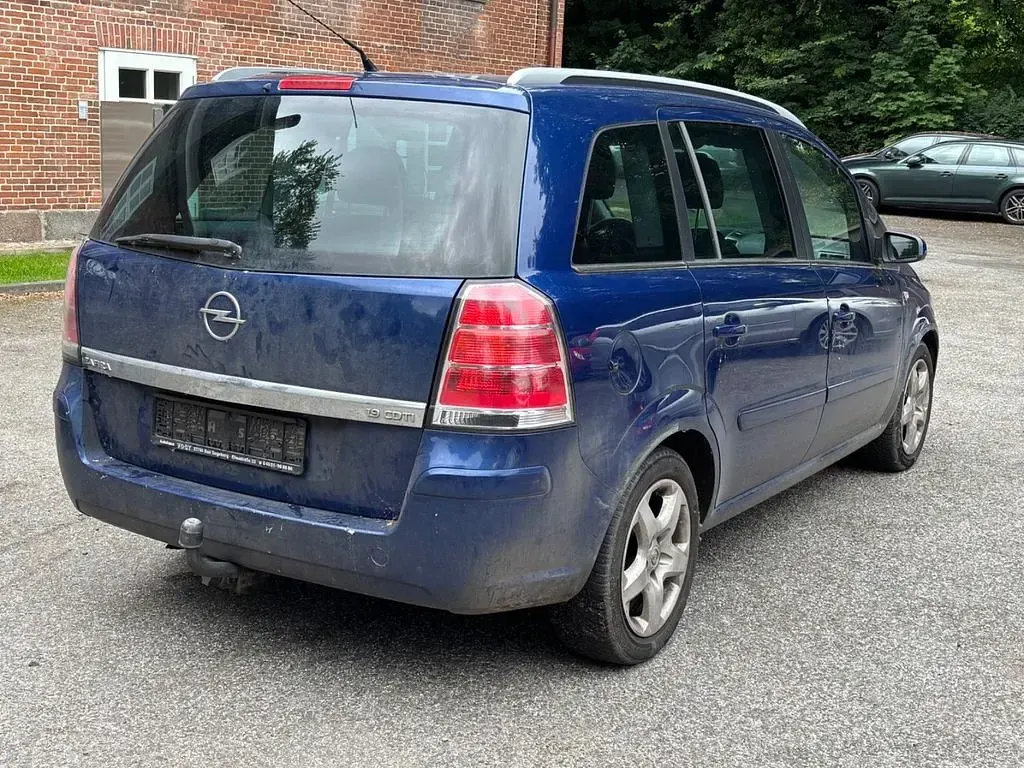 Gebraucht Opel Zafira Edition 120 PS (88 kW) 2007 Blau Van / Kleinbus