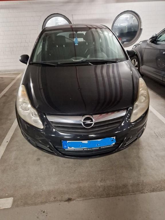 Schwarz Gebraucht 2007 Opel Corsa Limousine | 1.700 € (Etwas zu teuer) - Bild 1/4