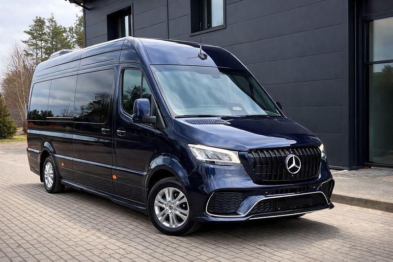 Neu Mercedes Sprinter 190 PS (139 kW) 2025 Blau Van