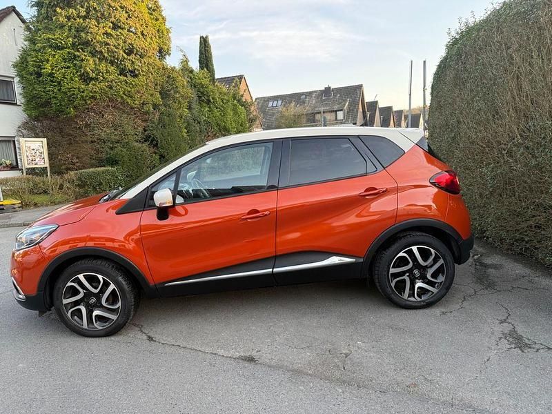 Gebraucht Renault Captur 90 PS (66 kW) 2015 Orange SUV