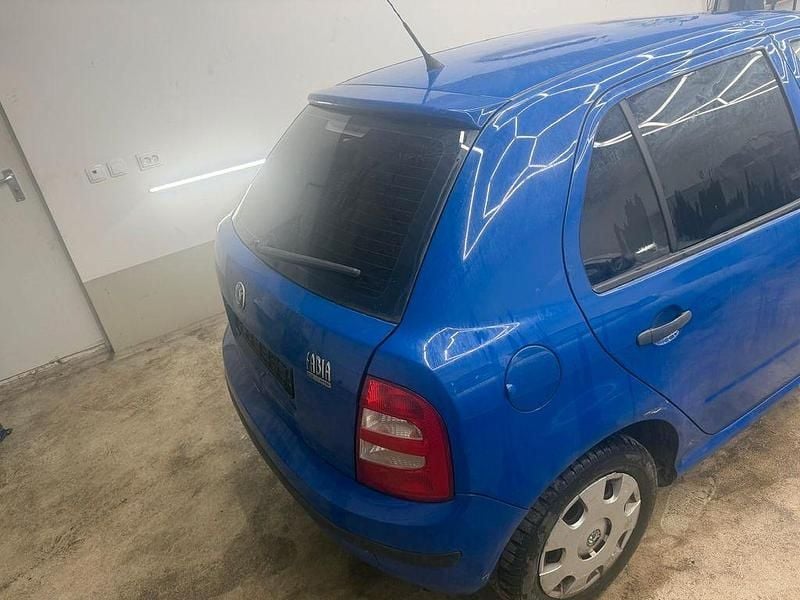 Gebraucht Skoda Fabia Classic 54 PS (39 kW) 2004 Blau Limousine