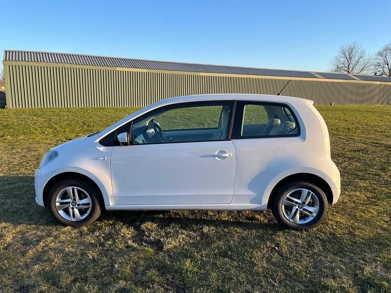 Gebraucht Seat Mii 60 PS (44 kW) 2015 Weiß Kleinwagen