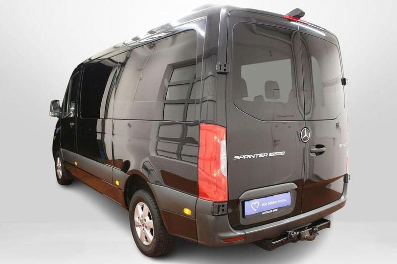 Gebraucht Mercedes Sprinter 163 PS (119 kW) 2020 Obsidianschwarz Van