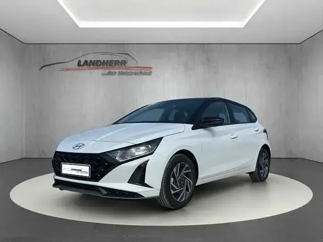 Gebraucht Hyundai i20 90 PS (66 kW) 2026 Weiss Kleinwagen