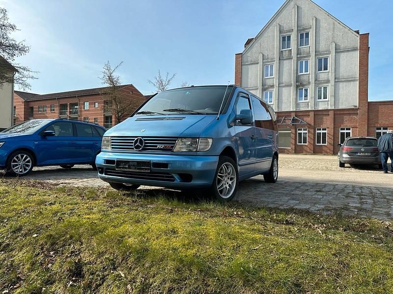 Blau Gebraucht 2001 Mercedes Vito Van | 6.500 € - Bild 1/4
