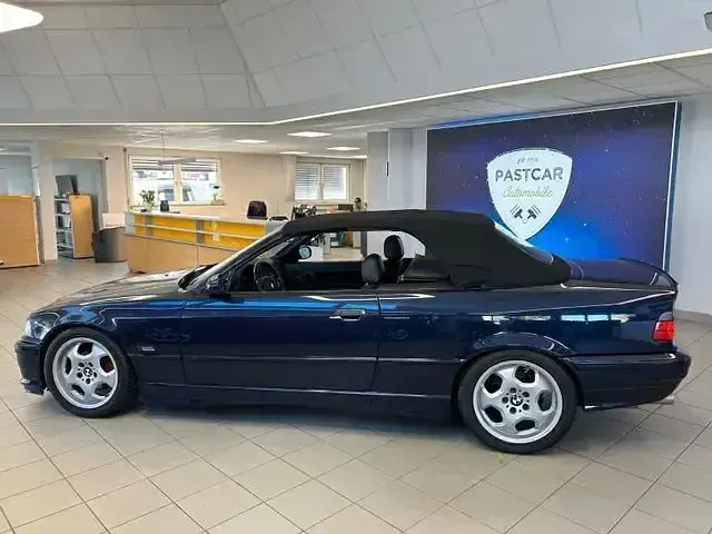 Gebraucht BMW 318 Basis 150 PS (110 kW) 1995 Blau