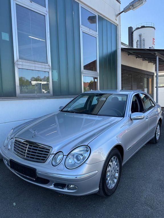 Second-hand Mercedes E280 Elegance 231 CP (169 kW) 2006 Argintiu Berlinǎ